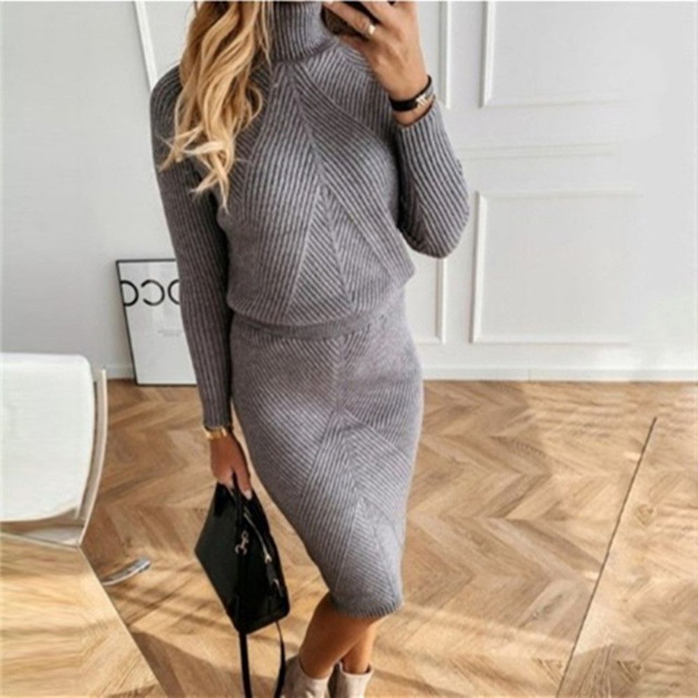 Ensemble Pull col roulé , jupe chaude ajustée